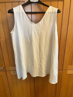 Women's Sympli White V-Neck Thick Strap Sleeveless Top